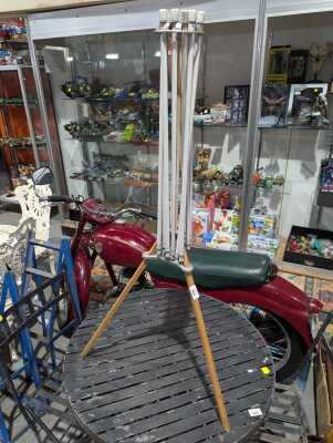 CLOTHES AIRER