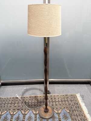 STANDARD LAMP