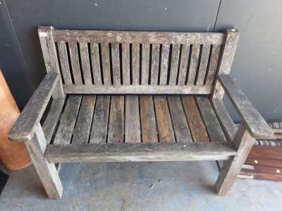 GARDEN BENCH