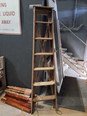 LADDER