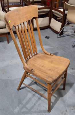 DINING CHAIR