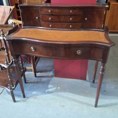 DESK