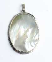 PEARL PENDANT