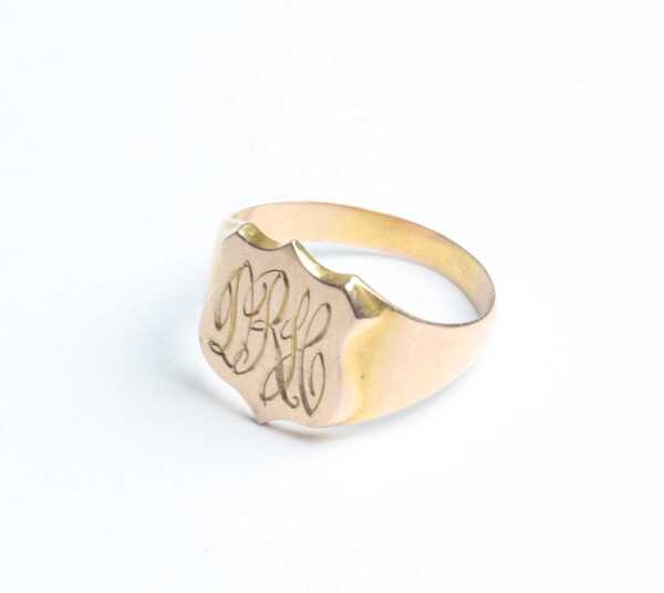 GOLD RING