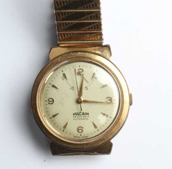 WRIST WATCH