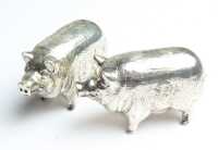 SALT & PEPPER