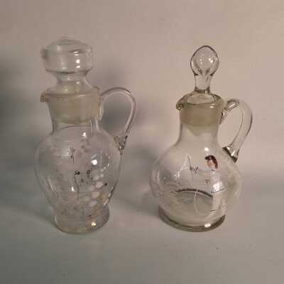 GLASS DECANTERS