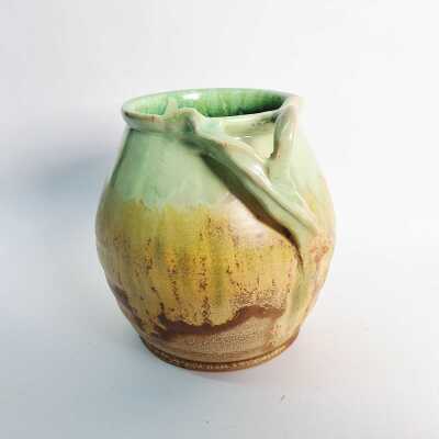 REMUED VASE