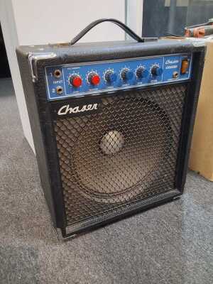 GUITAR AMPLIFIER