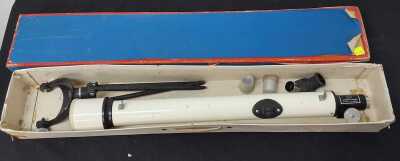 VINTAGE TELESCOPE