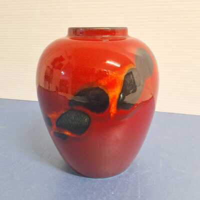POOLE POTTERY