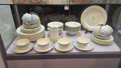 POOLE POTTERY
