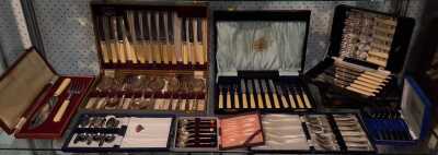 FLATWARE