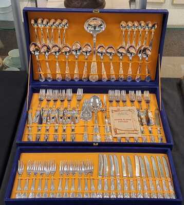 CUTLERY SET