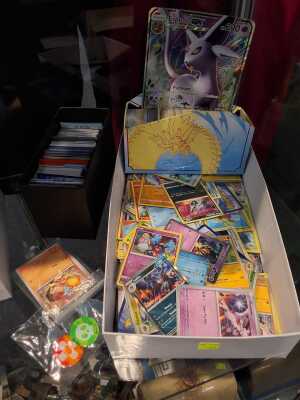 TRADING CARDS
