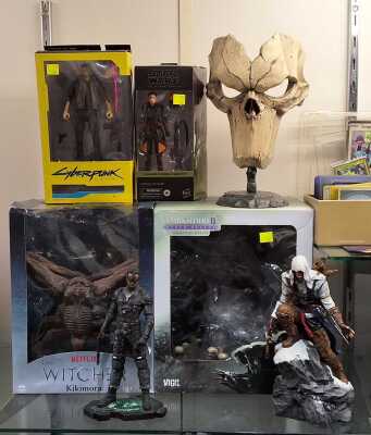 VIDEO GAME FIGURES