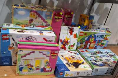 LEGO & DUPLO