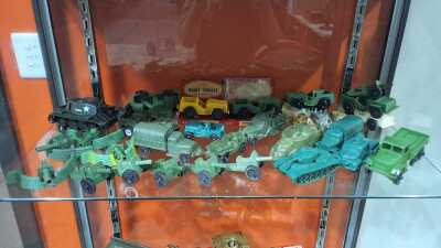 TOYS