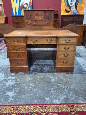 PEDESTAL DESK