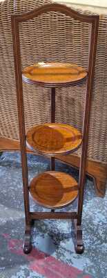 CAKE STAND