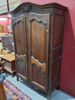 ARMOIRE
