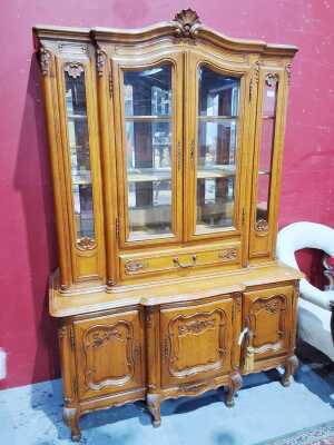 BREAKFRONT BOOKCASE