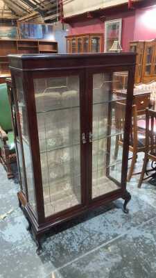 CHINA CABINET