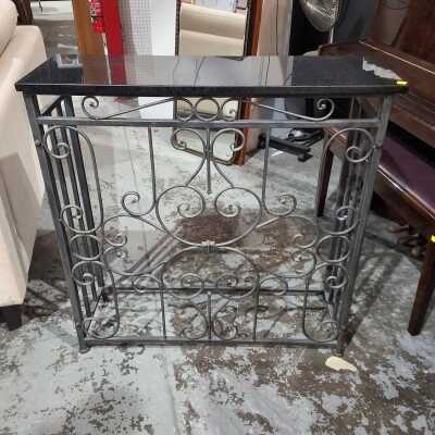 CONSOLE TABLE