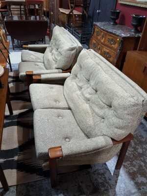LOUNGES