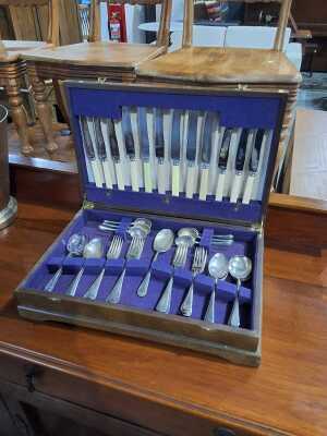 CUTLERY CANTEEN