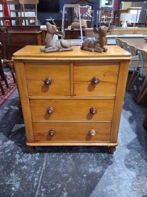 CHEST OF DRAWERS