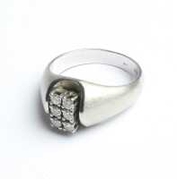 GOLD & DIAMOND RING