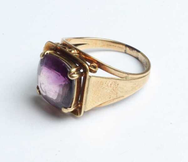 GOLD RING