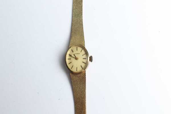 GOLD WATCH