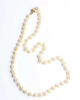 PEARL NECKLACE