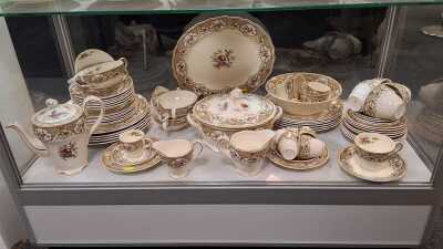DINNERWARE