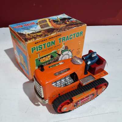 TIN TRACTOR