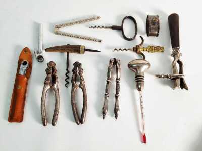 VINTAGE KITCHEN ITEMS