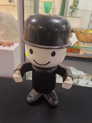 HOME PRIDE FIGURE
