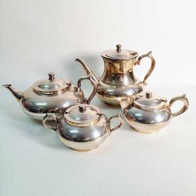 THE PERFECT TEA-POT