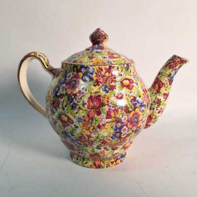 ROYAL WINTON TEAPOT
