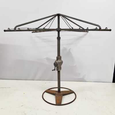 MINIATURE HILLS HOIST