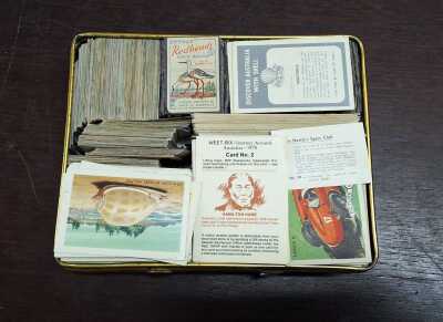 COLLECTORS CARDS
