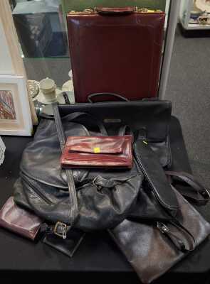 LADIES HANDBAGS
