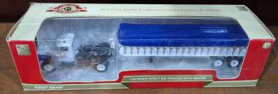 MODEL TRACTOR