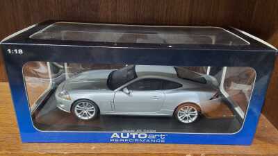 MODEL CAR