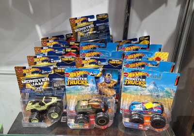 HOTWHEELS TRUCKS