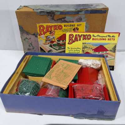 BAYKO BUILDING SET