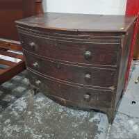 DRESSING CHEST
