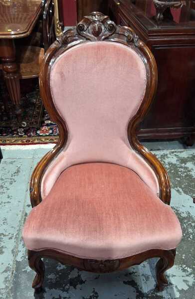 GRANDMOTHER CHAIR
